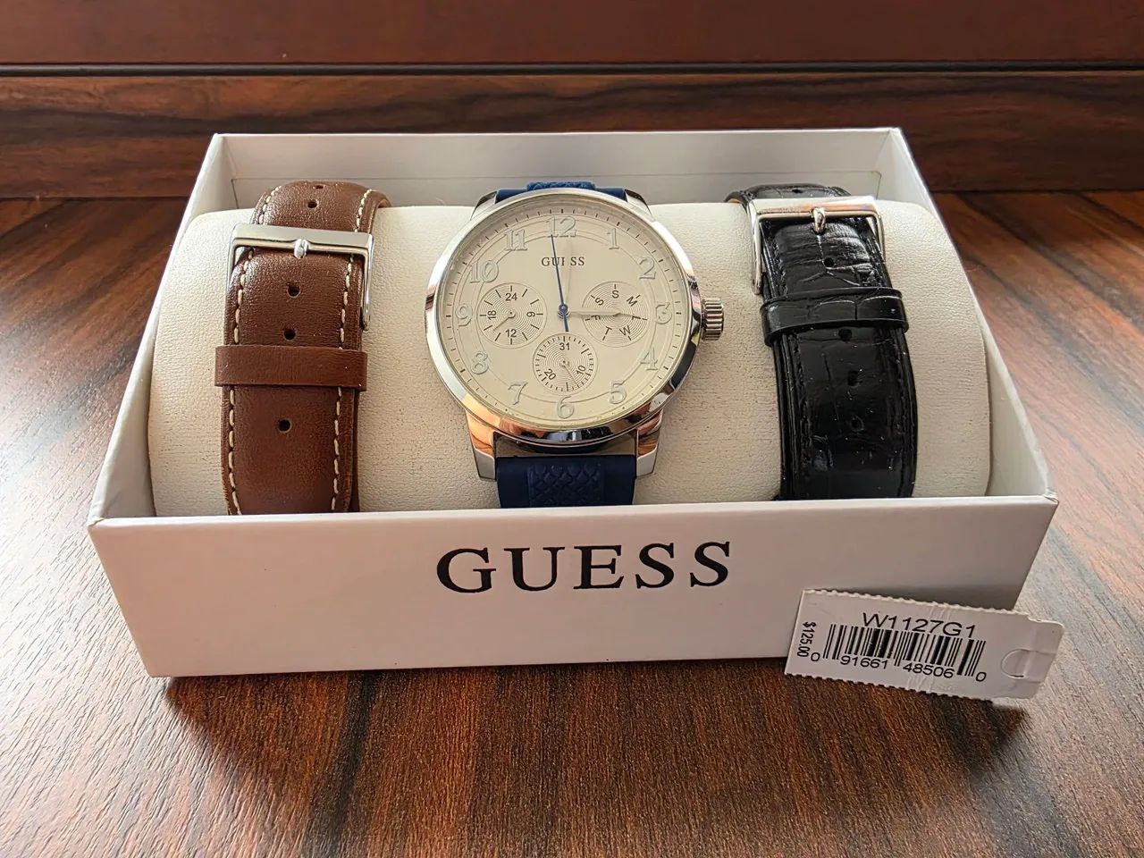 Relógio Guess com 3 pulseiras - W1127G1 - Foto 4