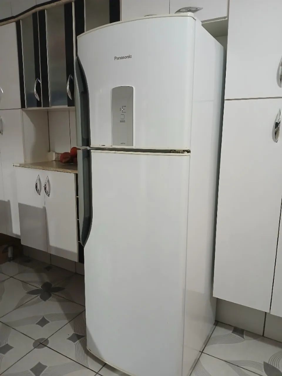 Geladeira Panasonic c/ Defeito - Foto 2