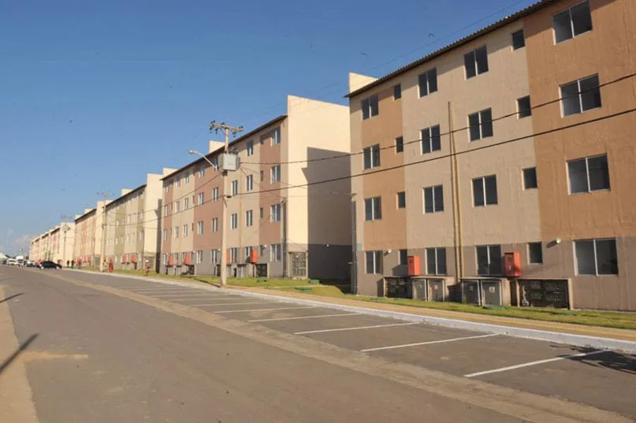 VENDO OU TROCO APARTAMENTO QUITADO NO MACAPABA 2, ACEITO TROCA POR CARRO.