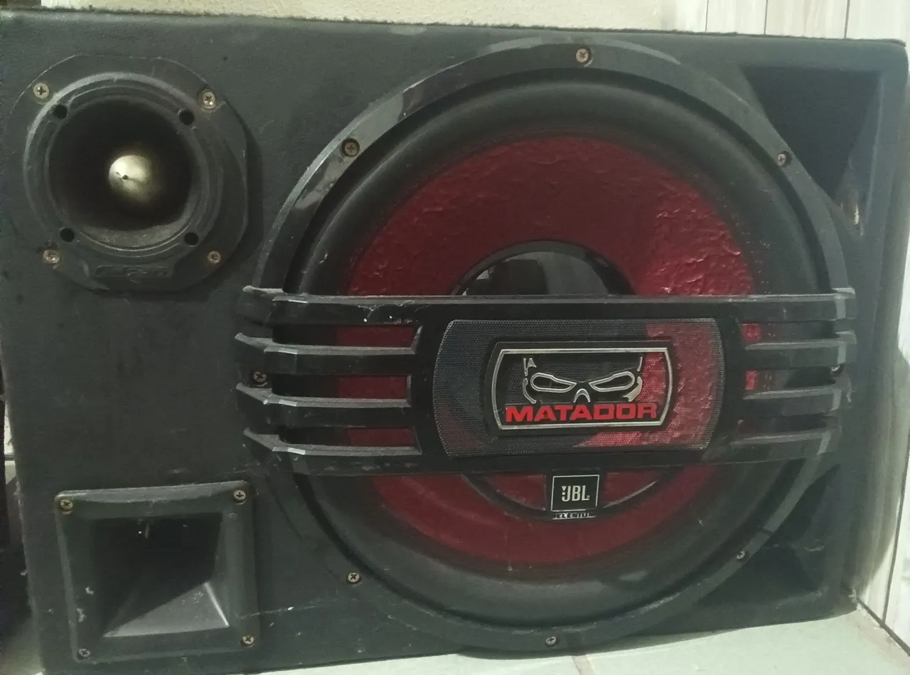 Caixa de Som JBL Matador