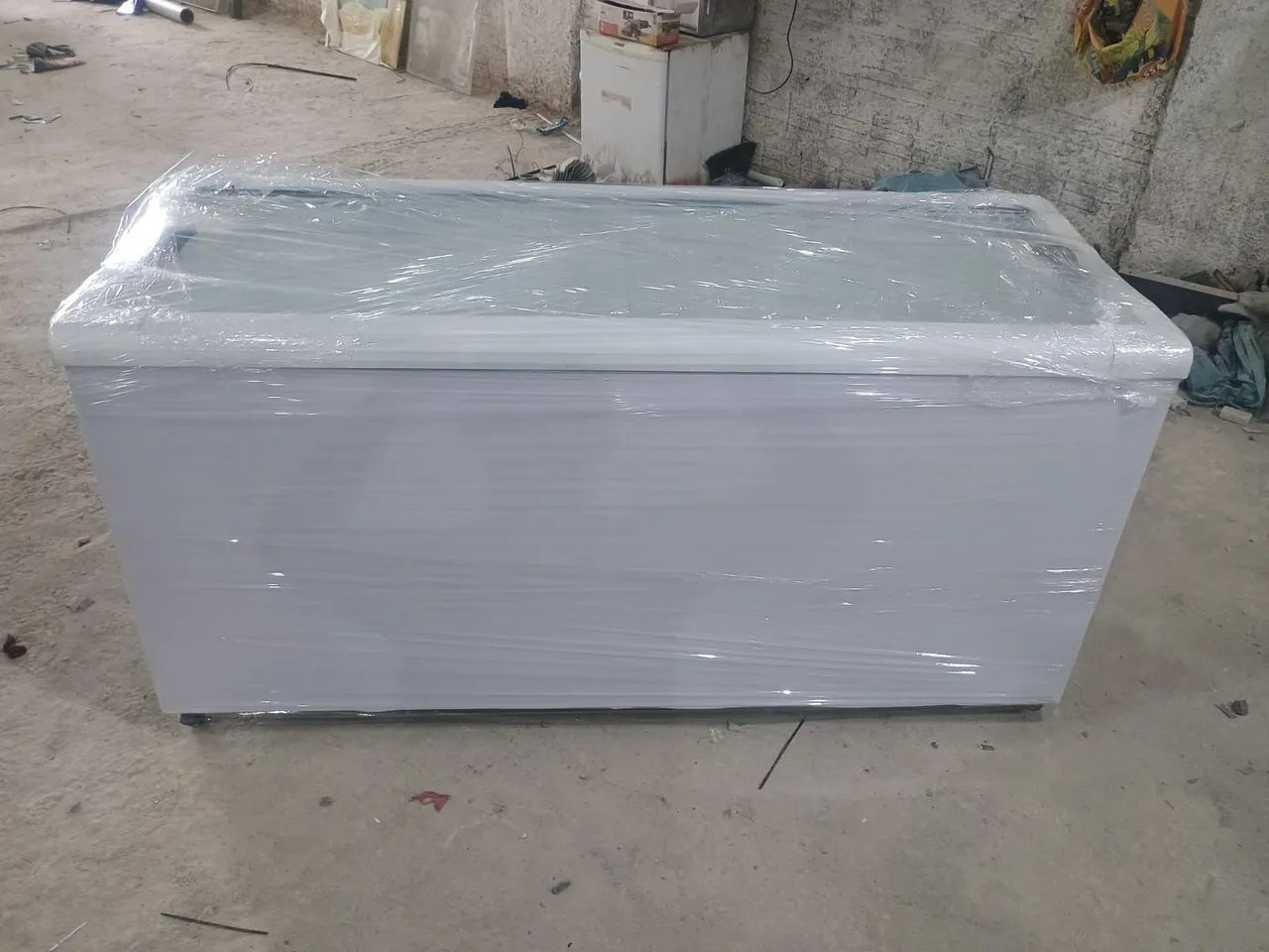 Freezer  de 1, 50 centímetros,  511 Litros. - Foto 3