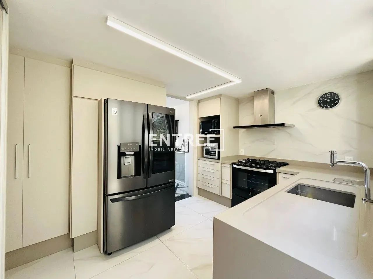 Casa 5 Quartos (sendo 2 Suítes) e 4 Vagas - Agronômica - Foto 2