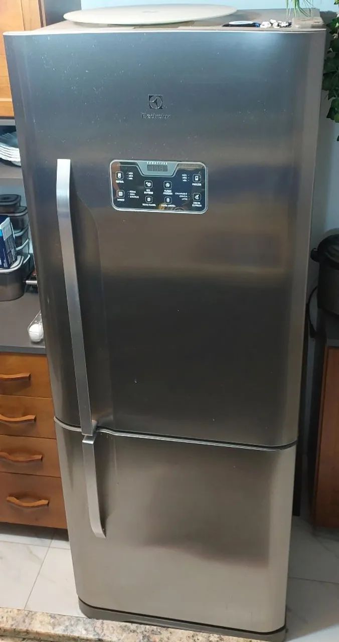Defeito: Geladeira DB53X Electrolux Inverse Frost Free - Foto 3