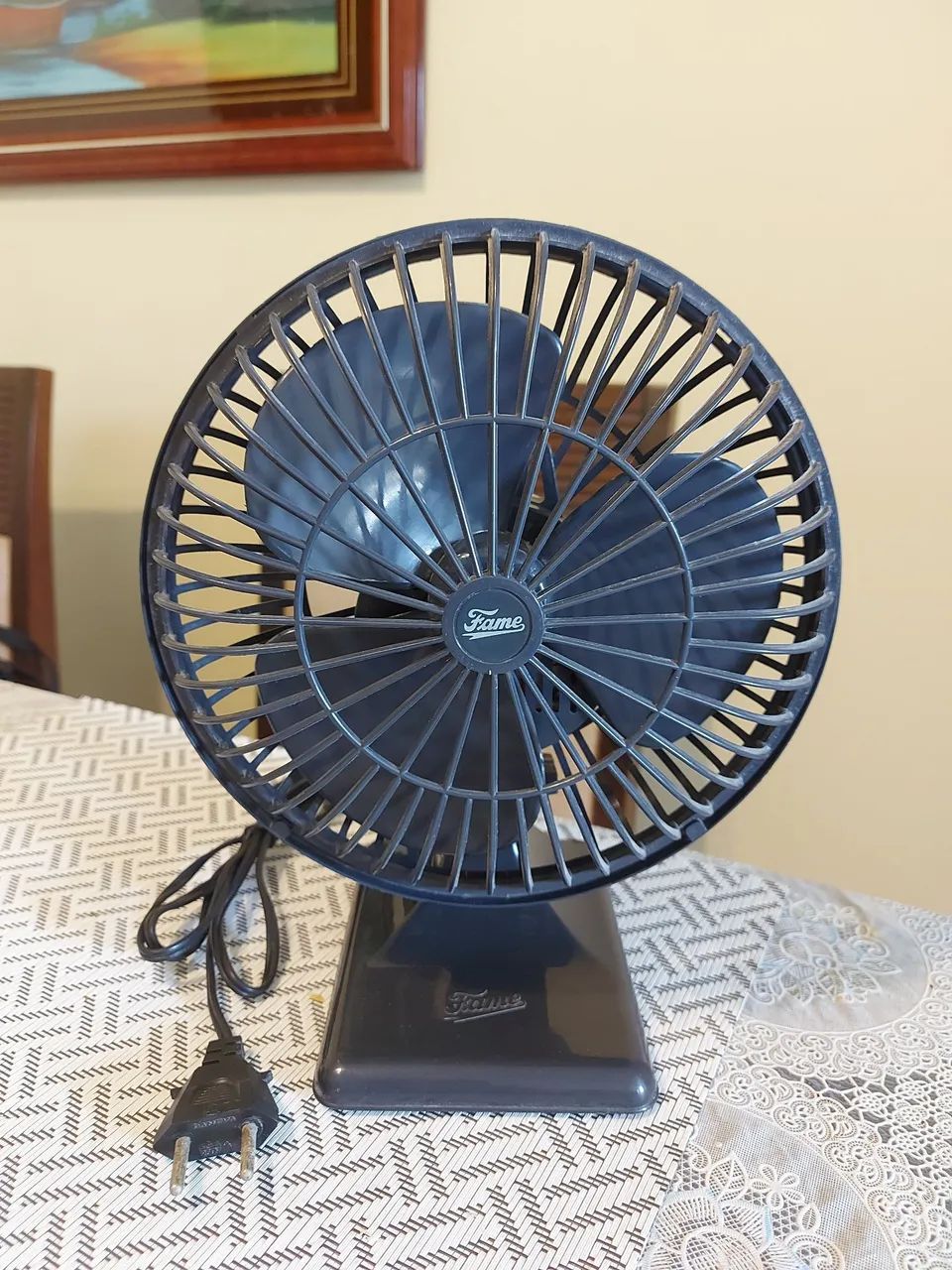 Ventilador de Mesa e Parede FAME - 20cm