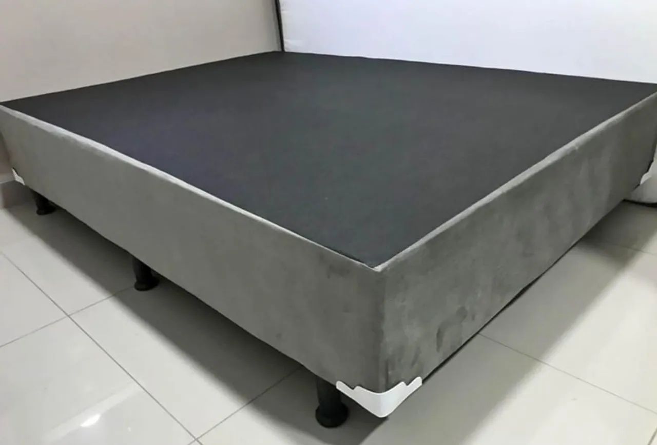 Base Box Cinza Estilo Moderno