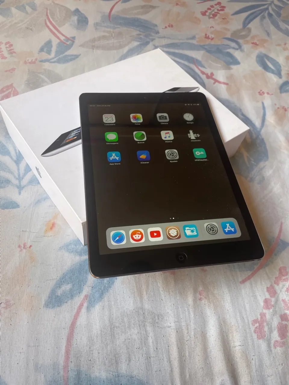 魅力的な価格 ipad 2013 air iPad本体