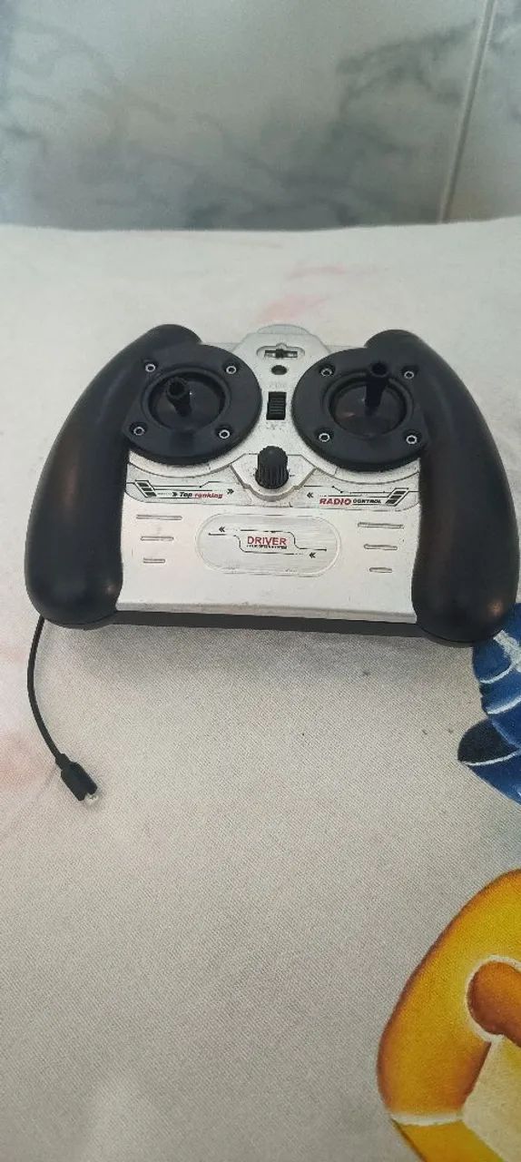 Helicóptero de brinquedo - Foto 5