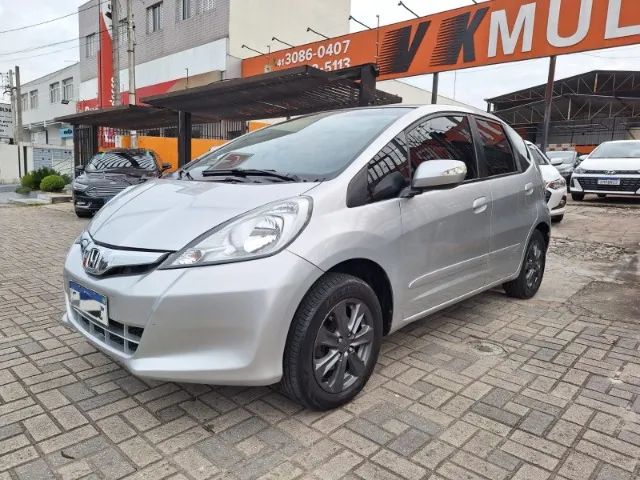 Fit LX 1.4 2014 Automático * Leia o Anúncio!