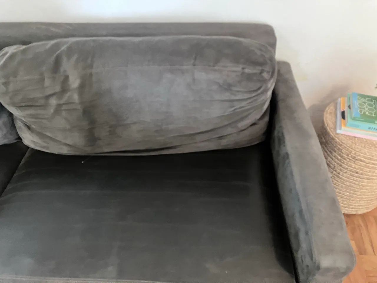 Sofá Etna Suede Usado417563136817244160