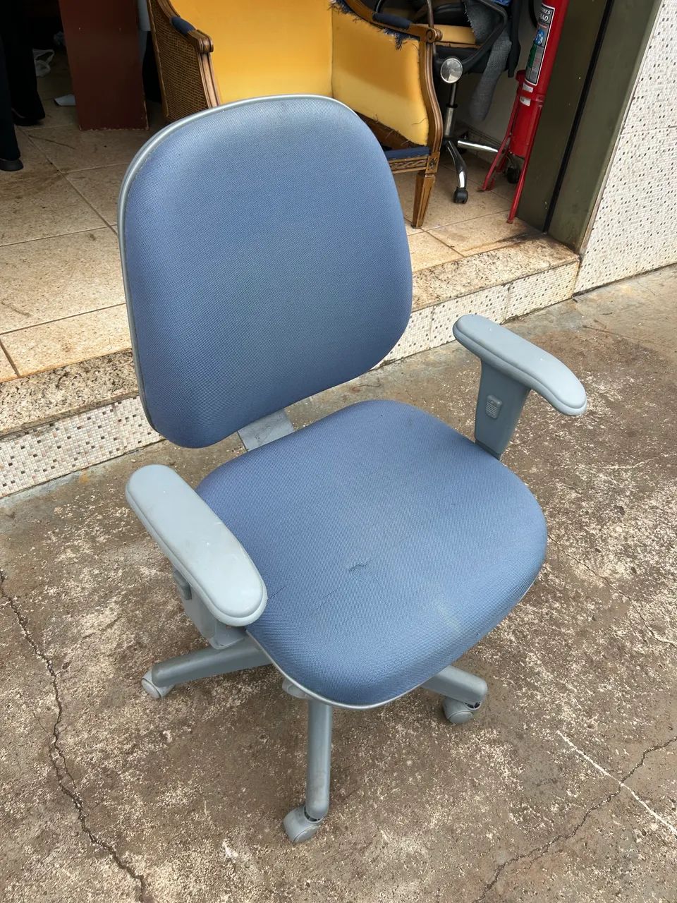 Cadeira de escritório  - Foto 5
