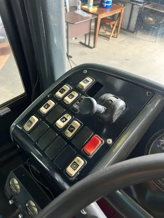 Ônibus top  raridade - Ar Condicionado, banheiro e frigobar - Foto 13