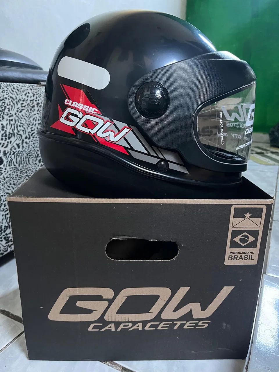 Vendo capacete da Gow novo, tamanho 58