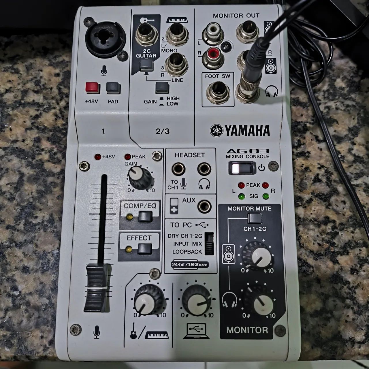 Mesa de Som Yamaha AG03 - Mixagem de Áudio Profissional - Foto 2