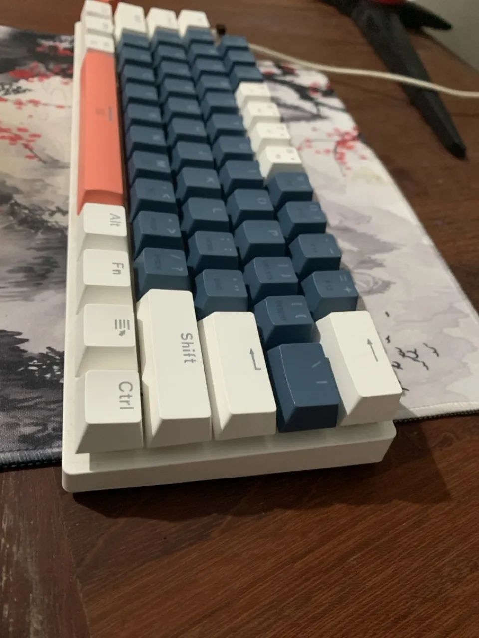 Teclado Mecânico 60% com Switch marrom  - Foto 3