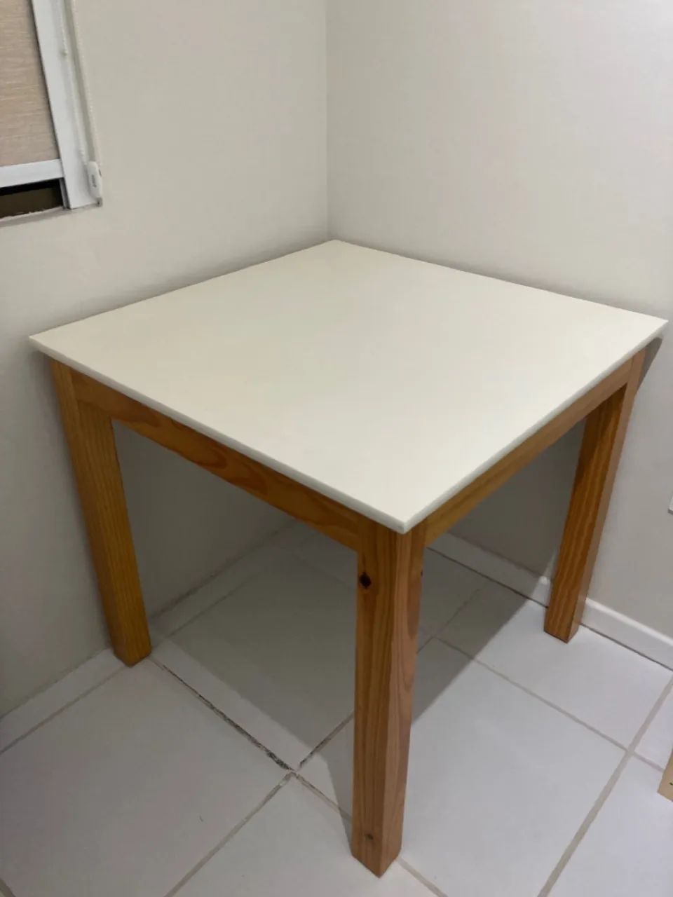 Mesa de Madeira Branca - 80 x 80 cm - Belém Tok Stok  - Foto 3