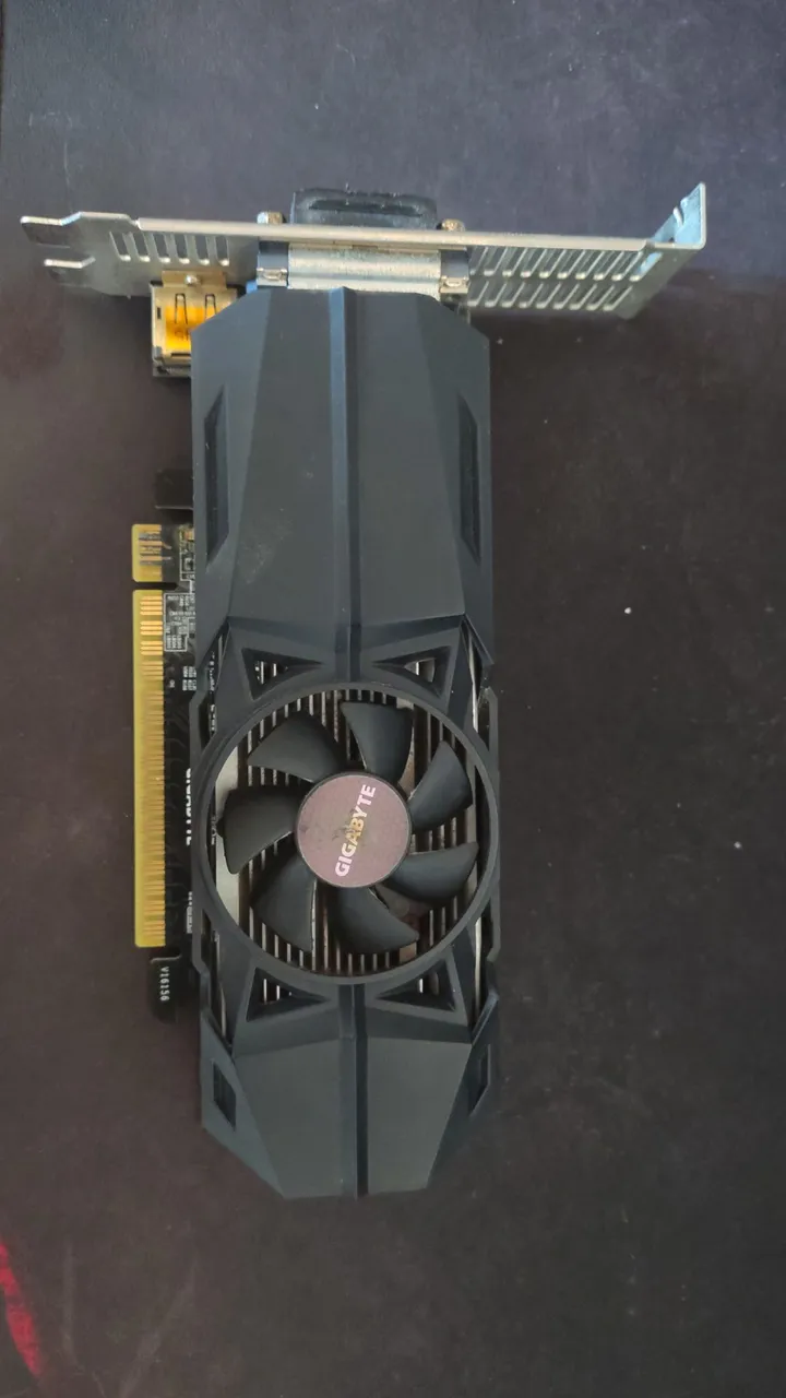 Placa de Vídeo Gigabyte 1050ti 4GB