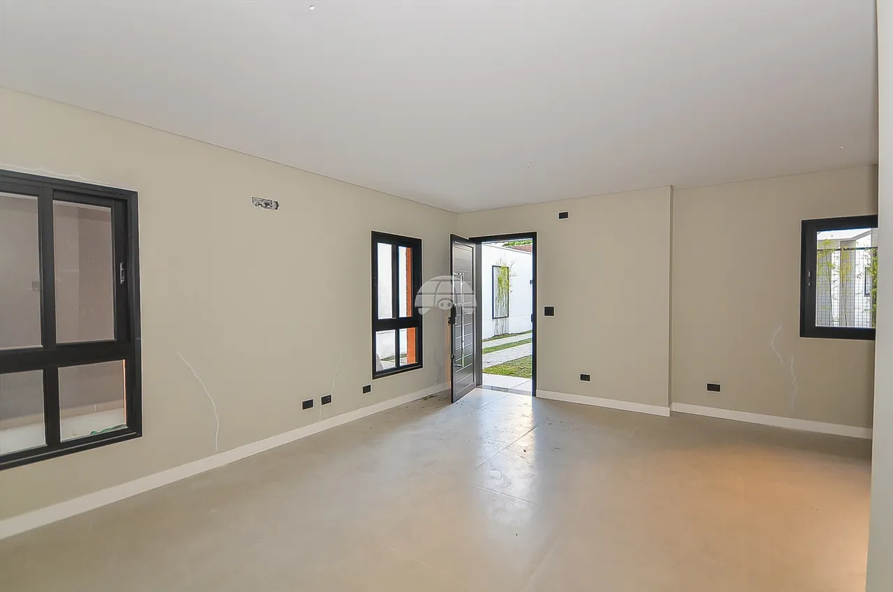 Sobrado em condominio com 03 suites e 02 vagas