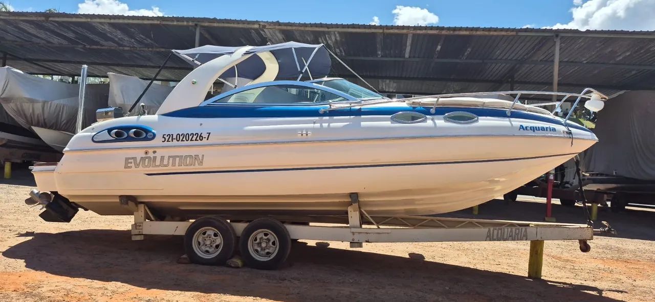 Lancha Evolution 265 Cabin com Mercruiser 5.0 260Hp ano 2012  - Foto 6