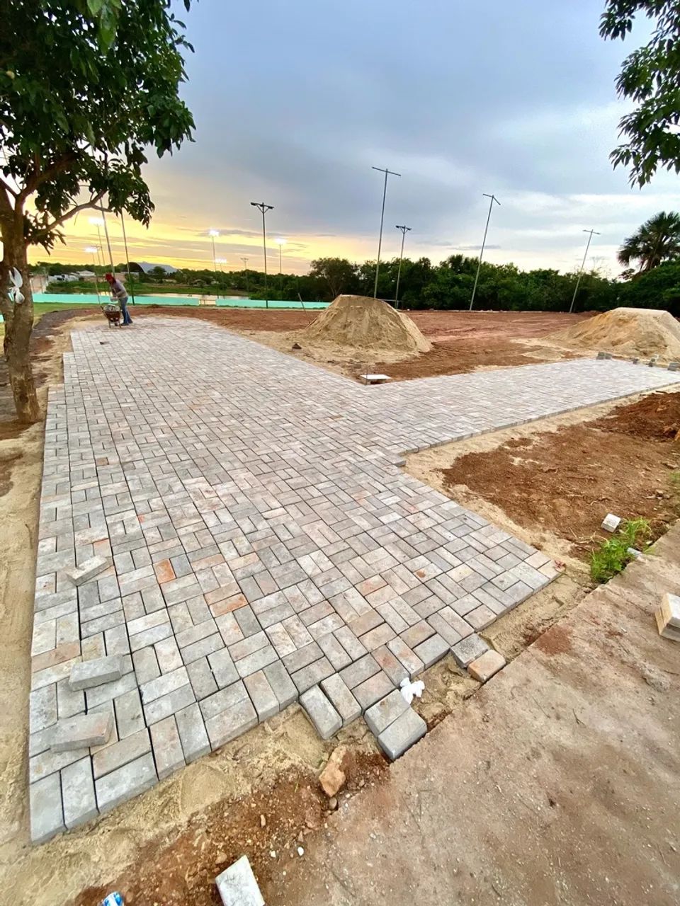 ASSENTAMENTO DE PAVER  - Foto 5