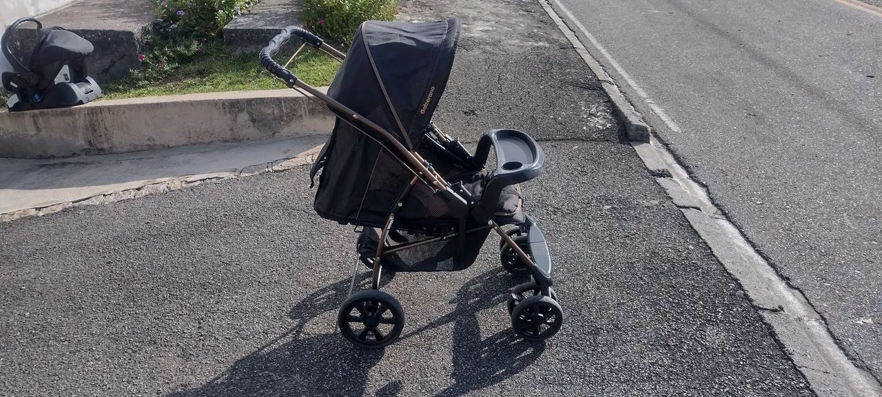 Carrinho de Bebê Galzerano mais bebê conforto 