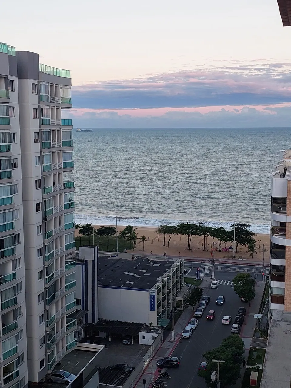 VISTA MAR! SOL DA MANHA! 3QTS! 2VGS! LAZER COMPLETO!
