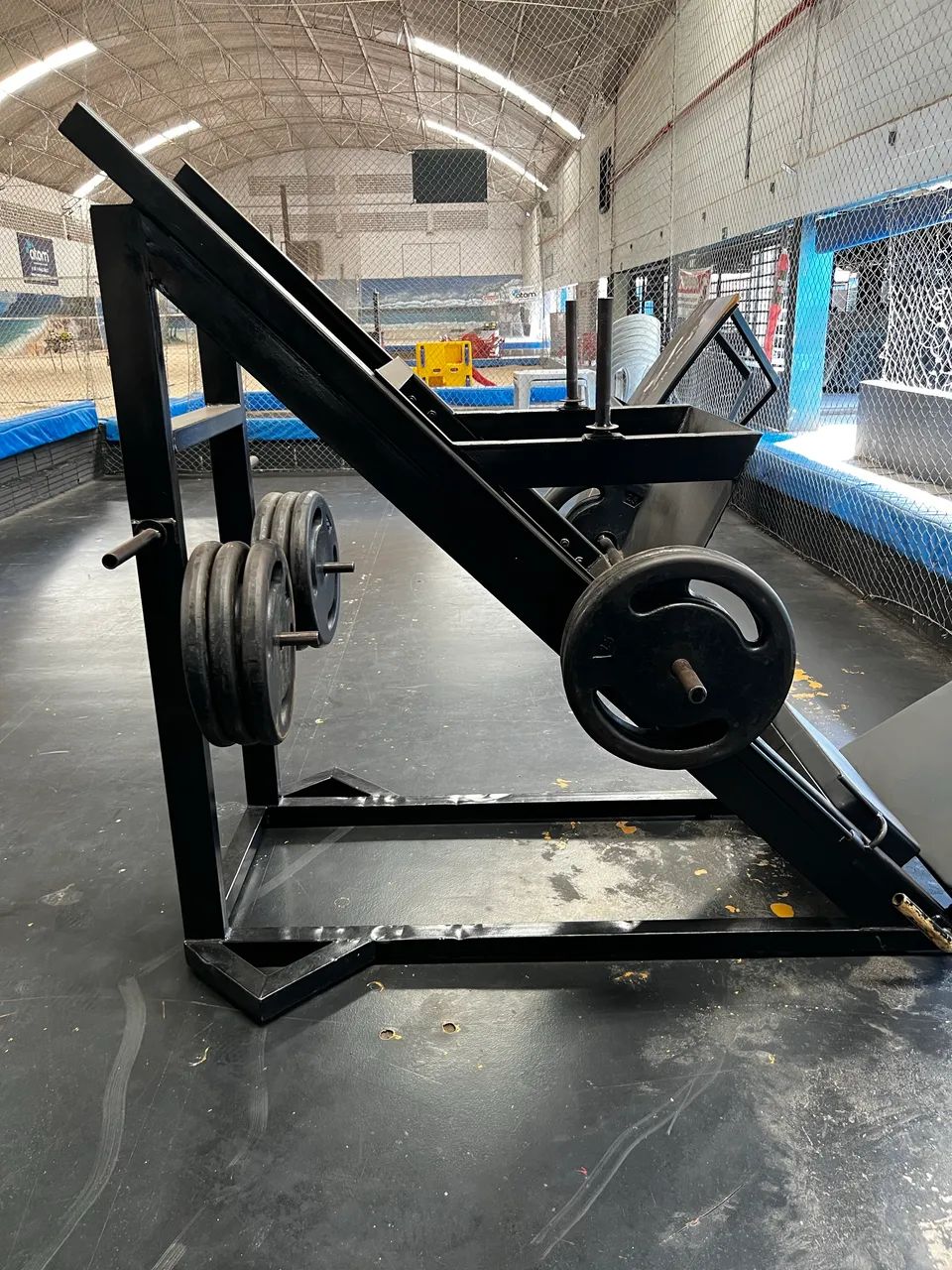 Leg Press + 250kg de peso 25kg cada anilha  - Foto 4