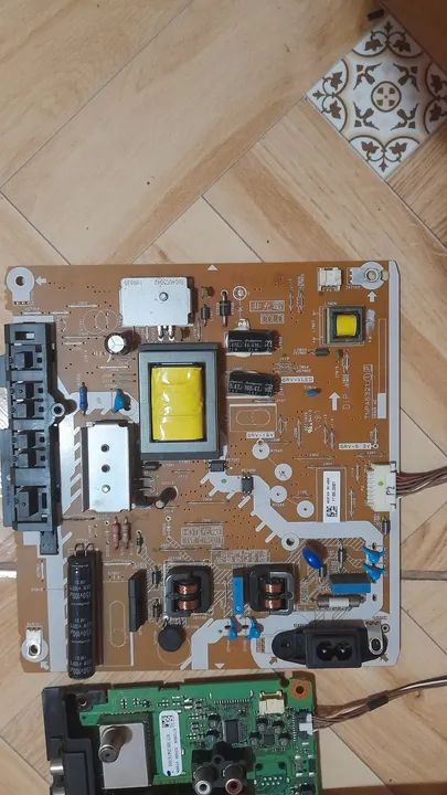 Placas tv panassonic tc-32f400b todas como na foto - Foto 2