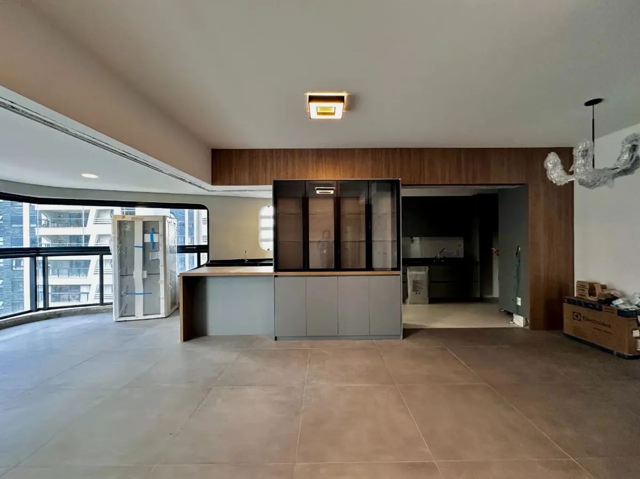 Apartamento tipo para venda com 3 quartos, sendo 3 suítes, 162m² - Foto 2