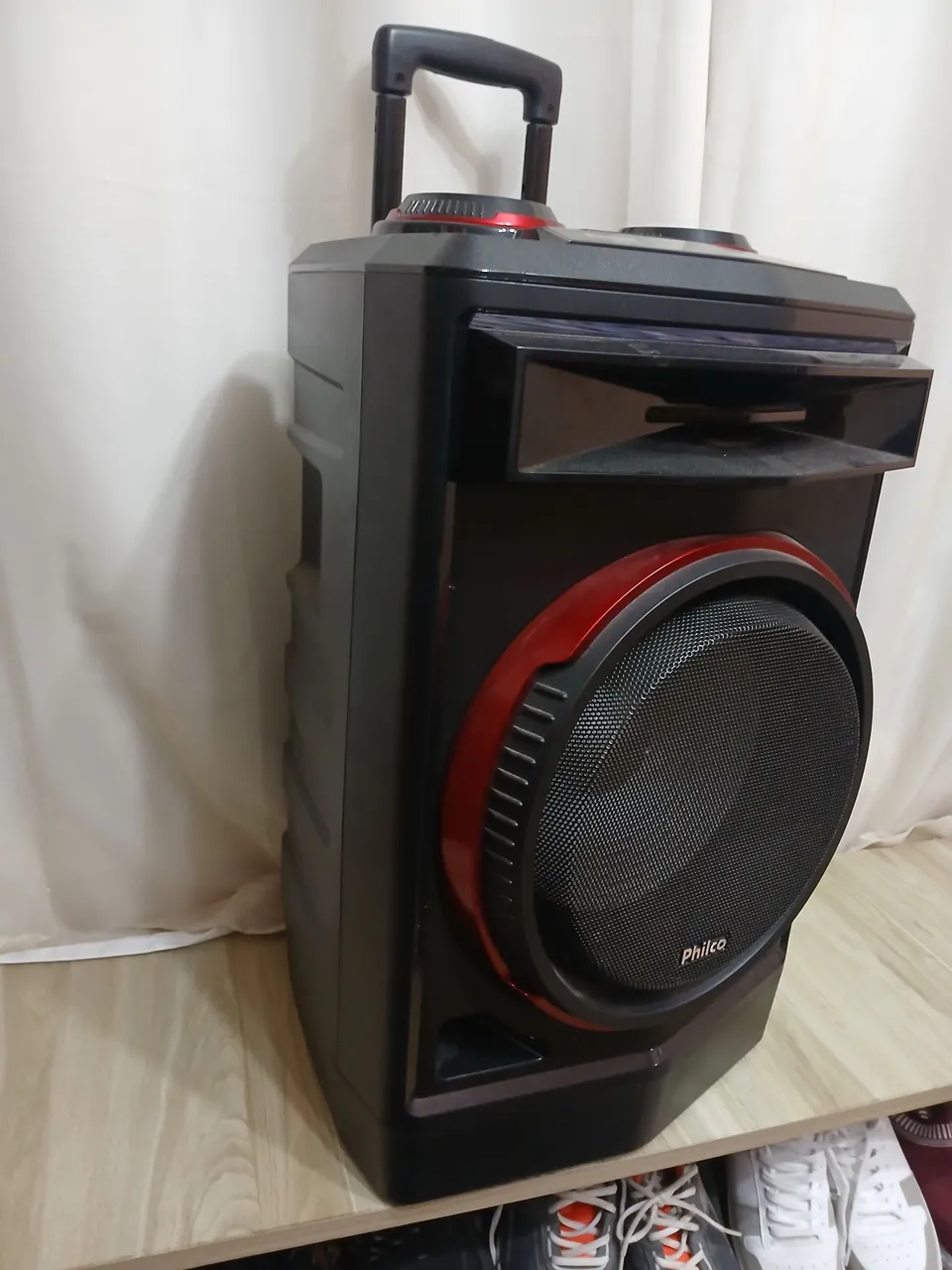 Caixa de Som Philco com Rodinhas e Bluetooth