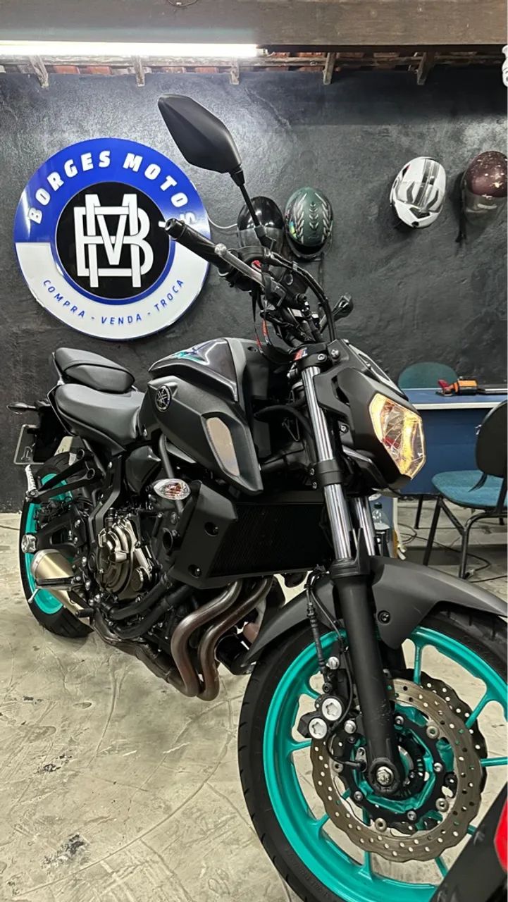 Yamaha mt 07 2025 600 km ( + BARATA BR )