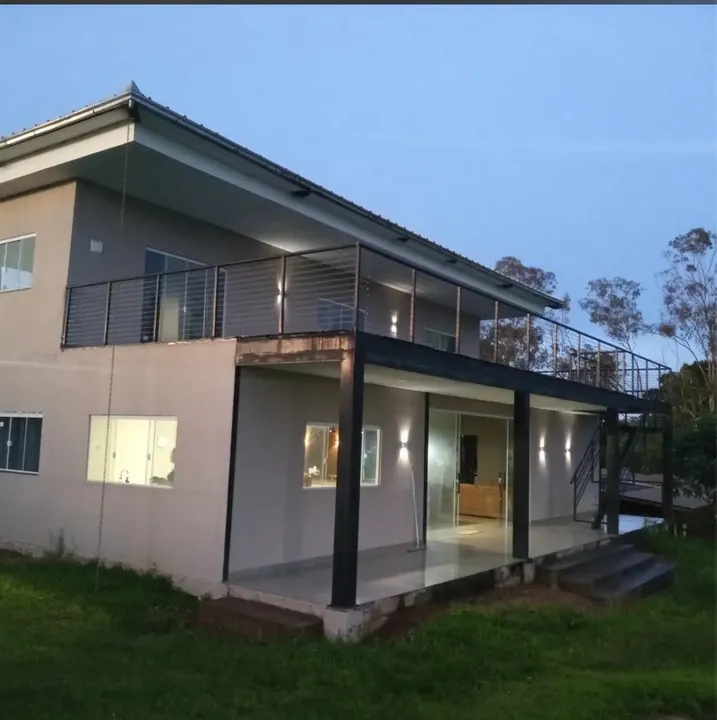 Vende-se ou Aluga-se Pousada/Rancho com piscina Corumbá IV