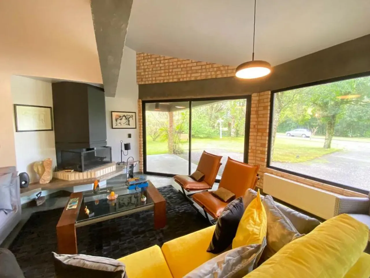 Casa 3 dormitórios em Condomínio - Bairro Laje de Pedra