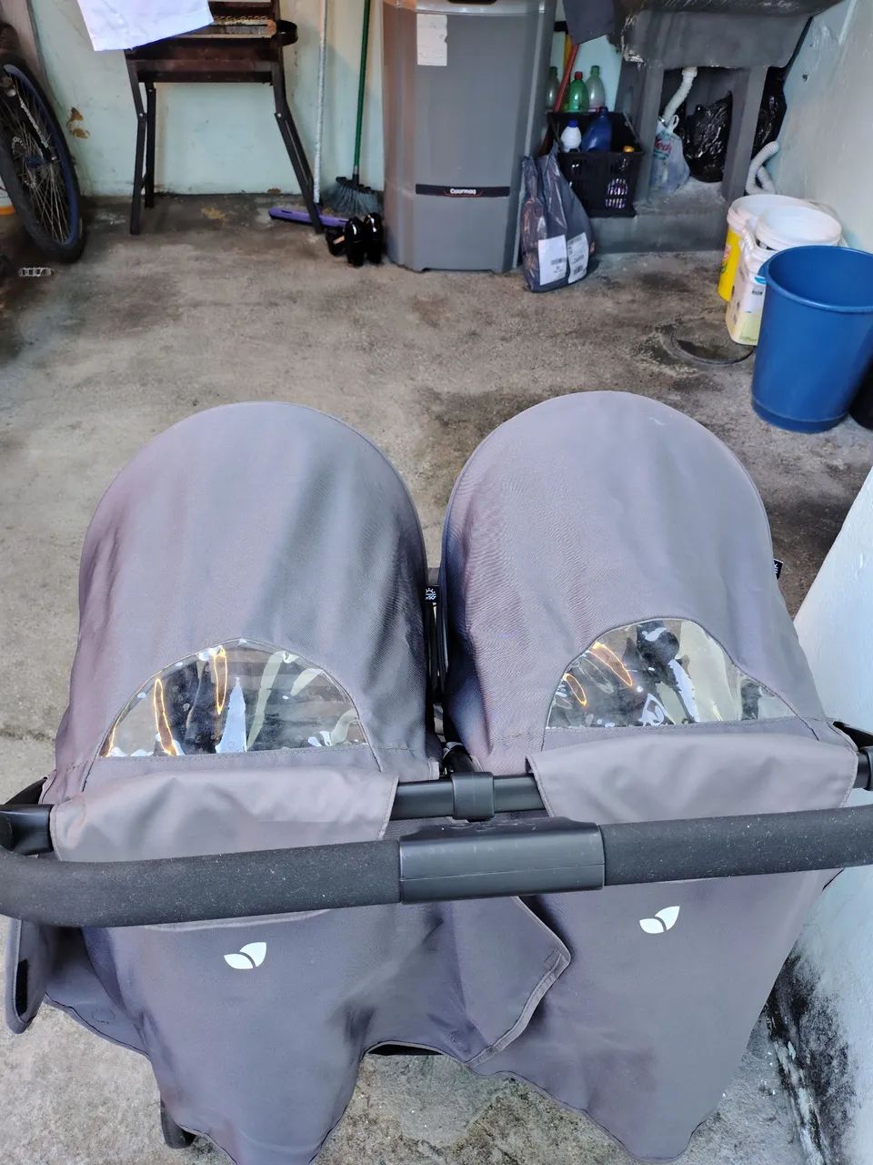 Carrinho de gêmeos 64849971543553120
