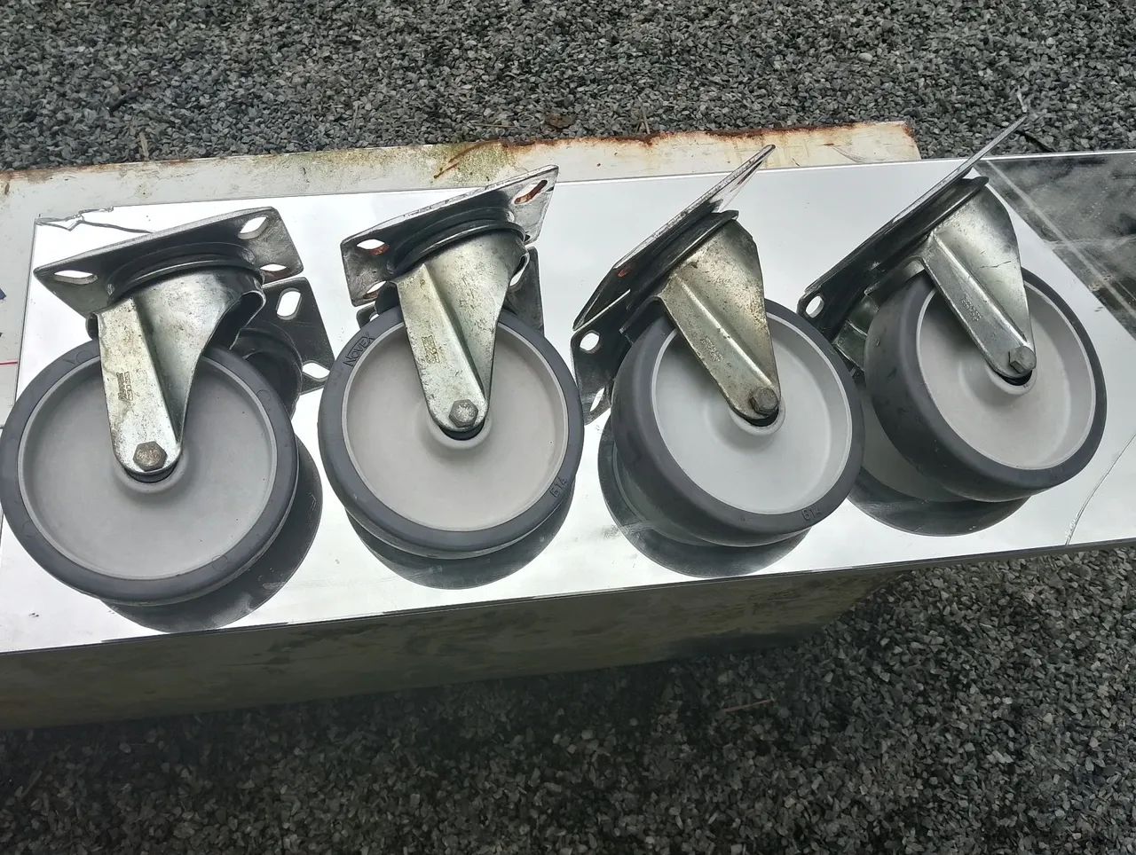Rodas Giratórias Industriais 4 Peças - Foto 2
