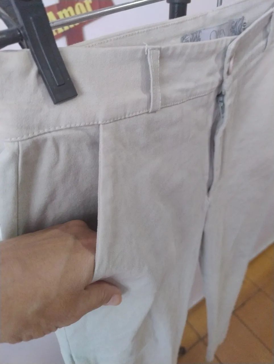 Calça Social gelo (semi nova). - Foto 4