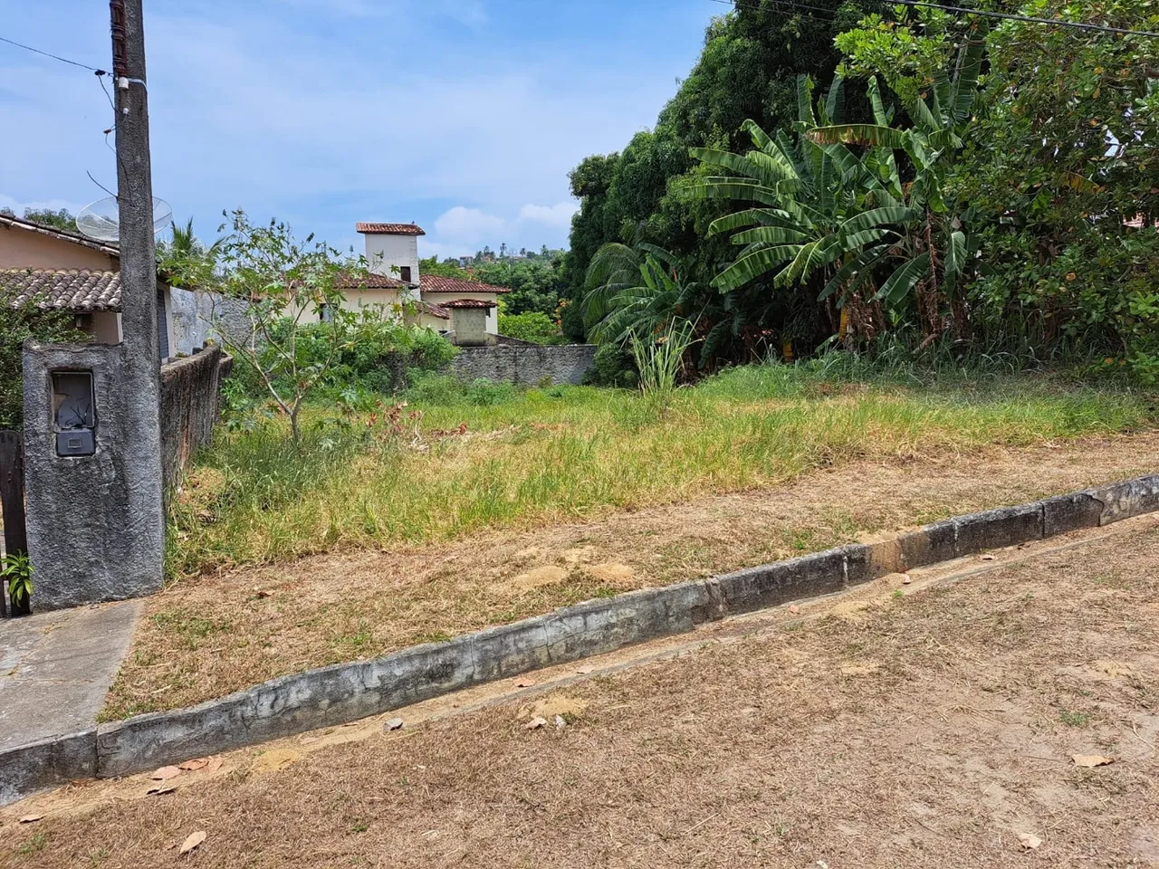 Terreno no Condomínio Enseada dos Amoreiras