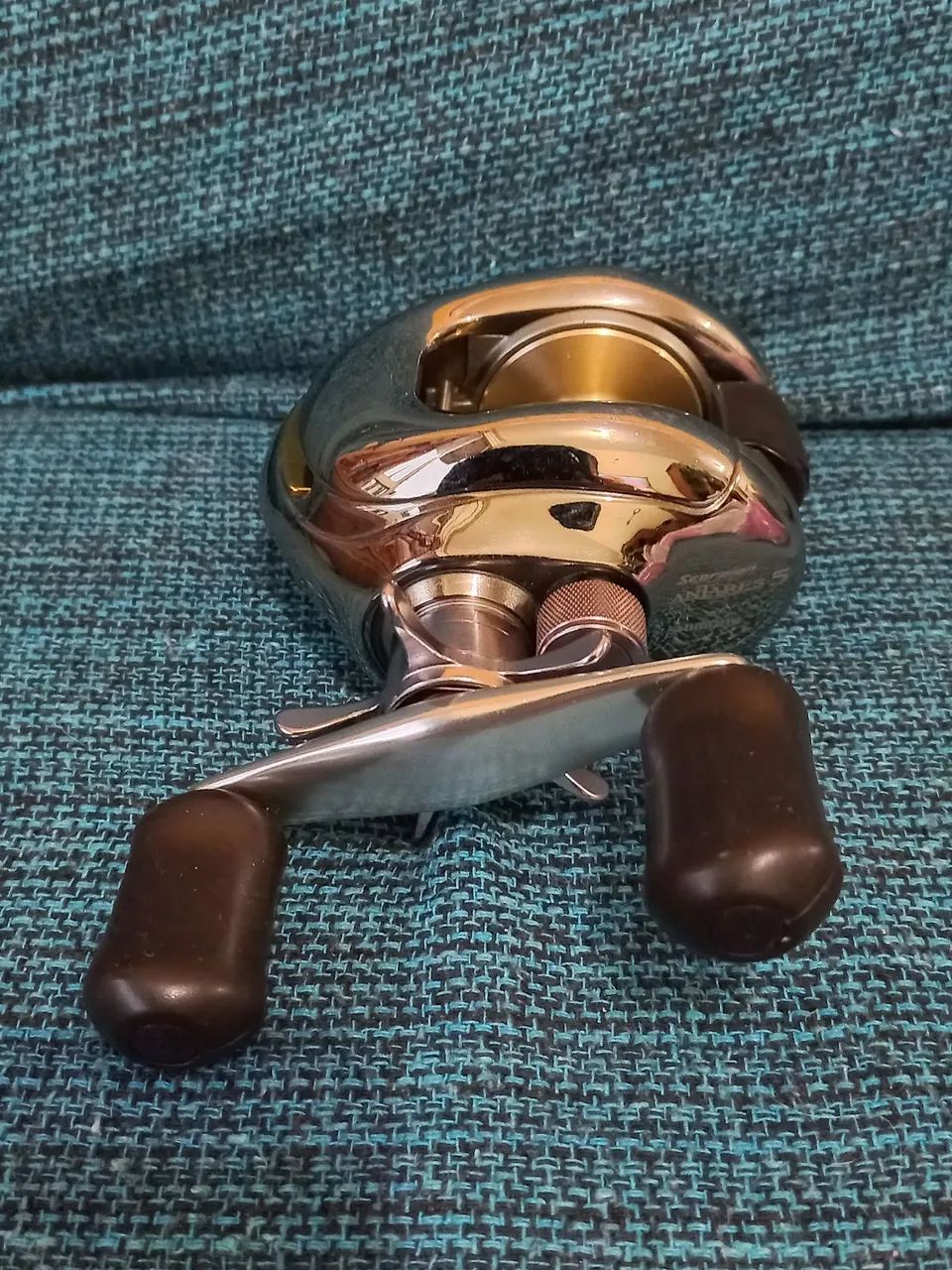 Carretilha perfil baixo Shimano Scorpion Antares 5 - USADA