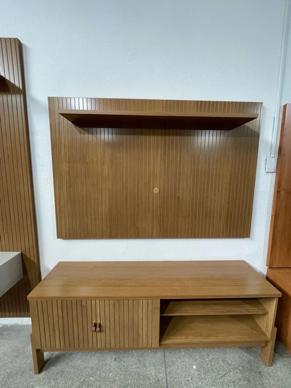 Rack e Painel de TV em Madeira