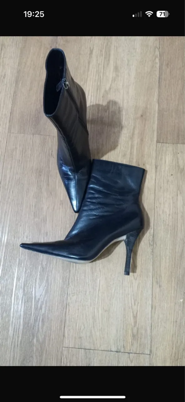 Botas de couro femininas. Tm 37
