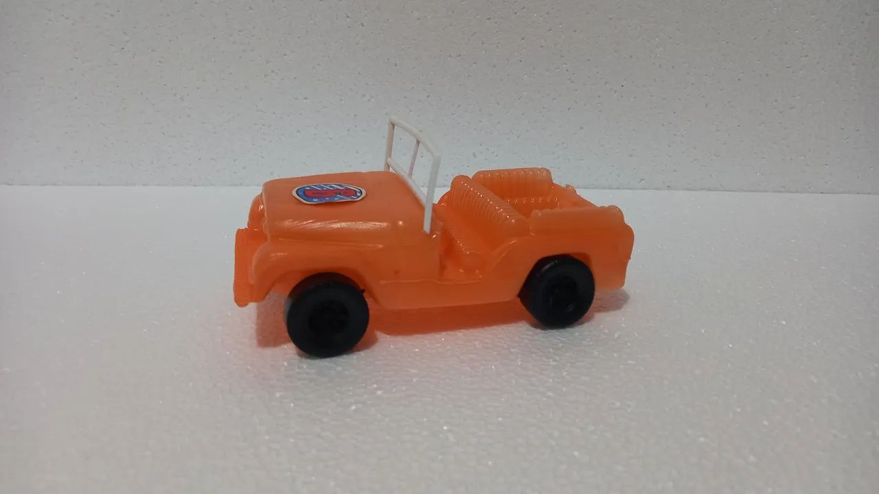 Jeep de Brinquedo antigo plástico bolha  - Foto 2