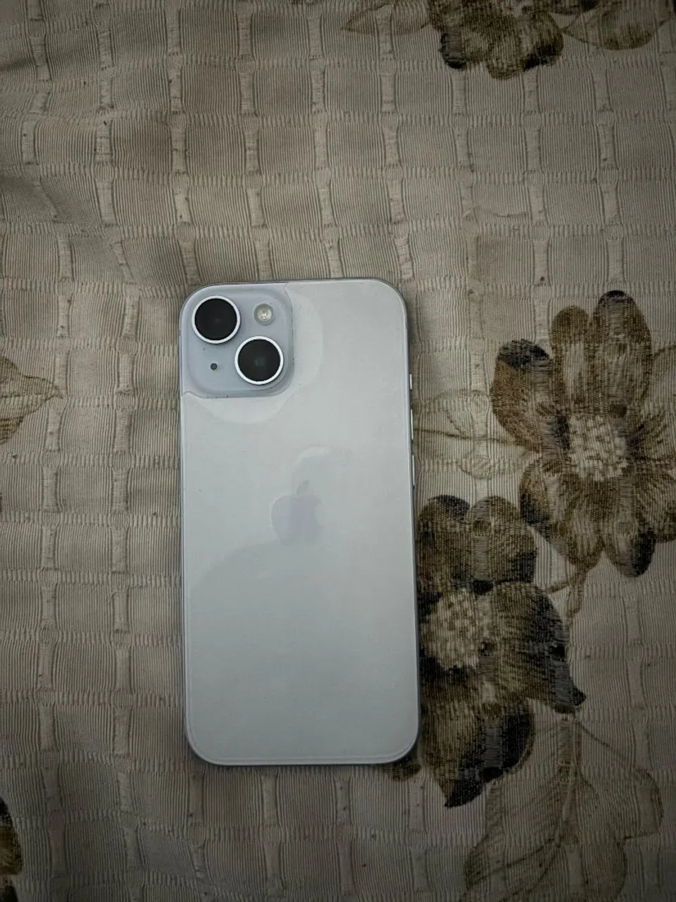 iPhone 15 - 256gb