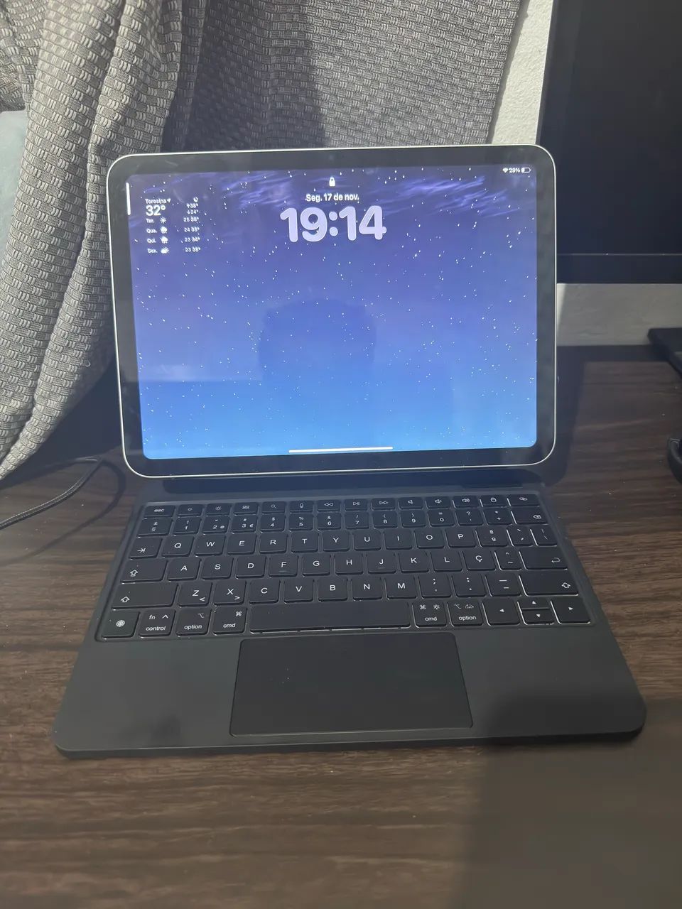 Capa teclado para iPad 10/11 - Foto 2