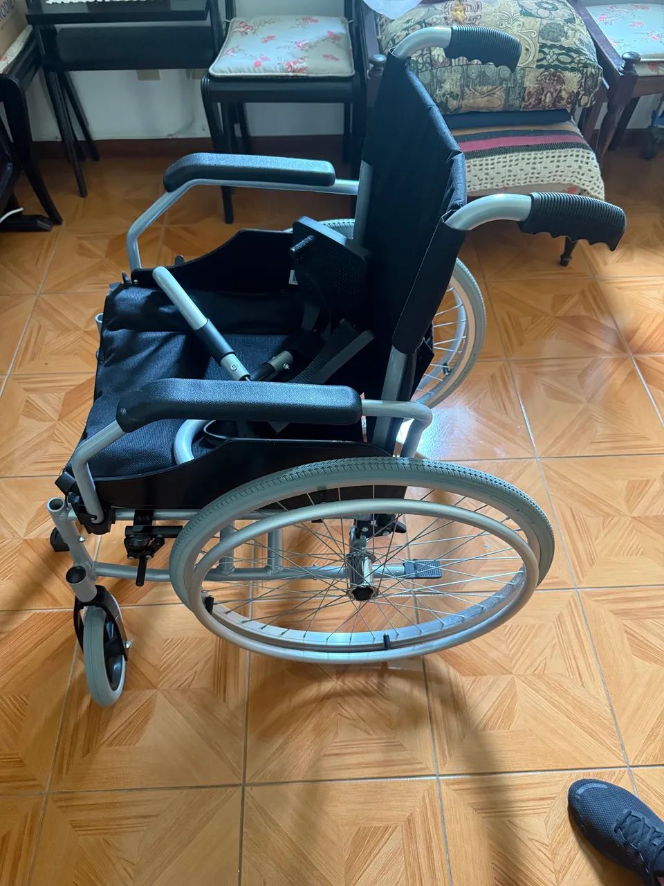 Cadeira de rodas  - Foto 3