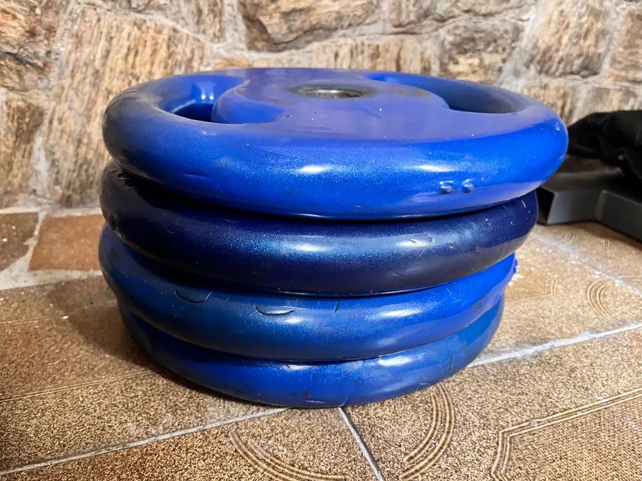 Anilha 15 kg emborrachada 