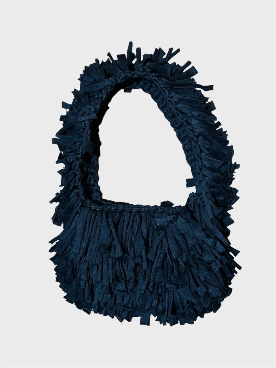 Bolsa de crochê em franjas 