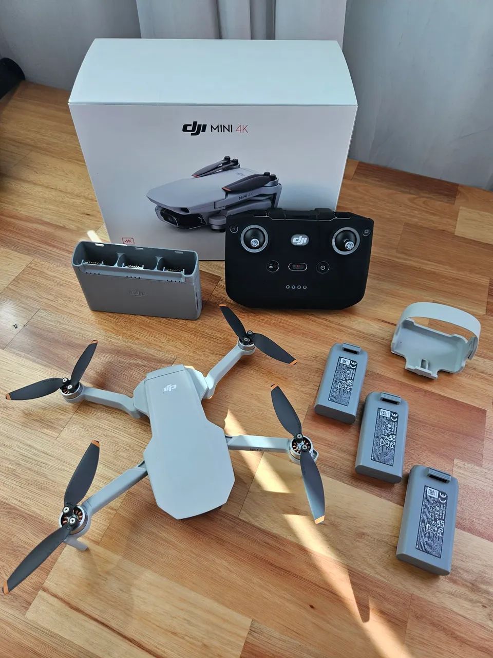 DJI Mini 4K Combo Fly More com 3 baterias + Hub de carregamento - Foto 3