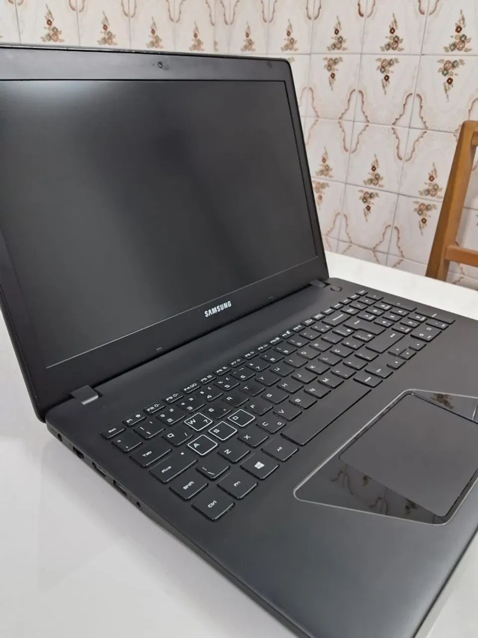 Notebook Samsung Odyssey Intel Core i5 7300HQ 15,6" 16GB HD 1 TB GeForce GTX 1050 4GB - Foto 2
