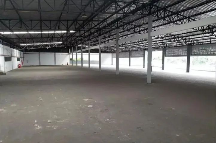 Excelente Galpão Industrial 2.700m² c/ Docas e Terreno 4.300m² / AVCB e Habit-se - Foto 5