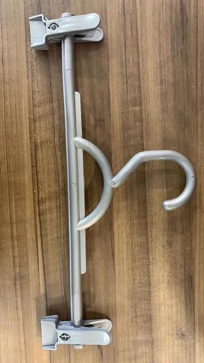 Vendo Cabides Maniguins  araras  balcões  - Foto 3