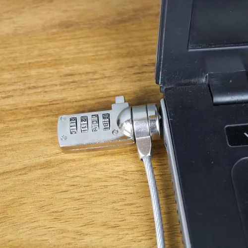 Trava De Segurança Notebook Pc Com Senha Cabo De Aço - Foto 2